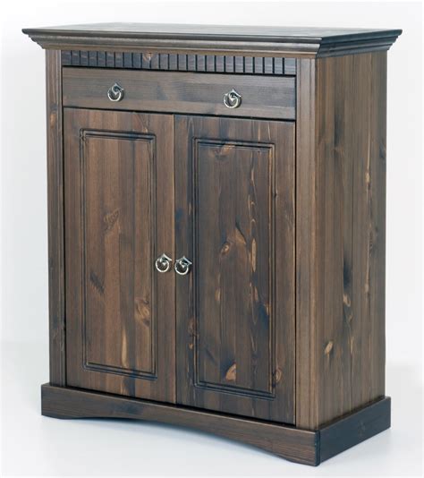 Ein wahrer klassiker ist der massivholzschreibtisch aus kiefer, mit massiver tischplatte. 2trg. Kommode aus Kiefernholz kolonialfarben lackiert ...