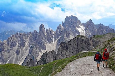 5 Stunning Easy Day Hikes In The Dolomites Italy Tips And Map