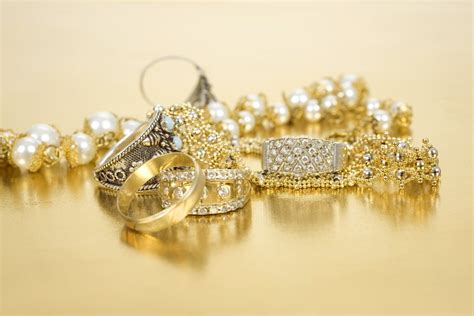 The History Of Gold Jewellery Gatsby Jewellery