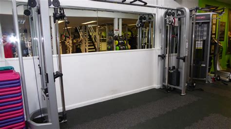 Fully Adjustable Cable Cross Over System Daves Gym And Fitness Centre