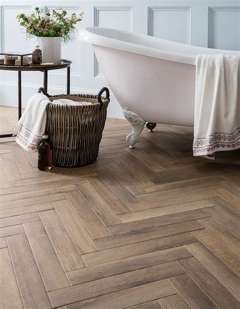 Quali sono i modelli più indicati. Parquet in bagno e cucina: si o no? Come sceglierlo ...