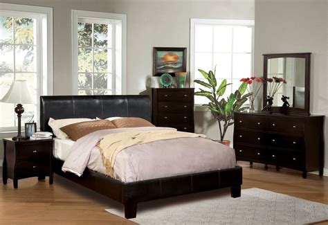 Cm7007q 5pc Queen Bedroom Set Leather Platform Bed Bedroom Sets