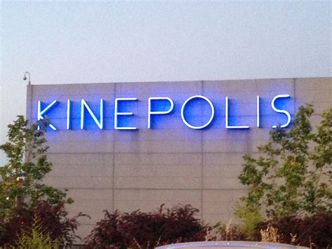 ¿quieres poner un anuncio en madrid es teatro? Oscar Stole My Television Set!: Kinepolis: A European ...