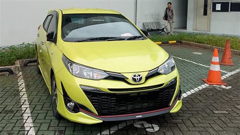 Segera Meluncur Di Indonesia Ini Dia Penampakan Toyota Yaris Trd