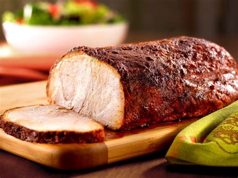 El lomo es bastante económico, no tiene huesos y tiene muy poca grasa, por lo tanto vale la pena tenerlo en cuenta cuando realizas las compras. Roast Adobo Pork Loin - Recipes | Goya Foods