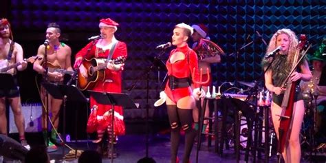 Videos Michael Cerveris Jonah Platt And More Join The Skivvies For I Touch My Elf At Joe S Pub