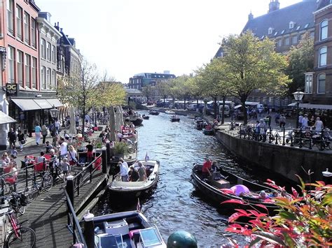 5-five-5: Leiden, the canals (Leiden - Netherlands)