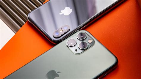 Iphone 11 Pro Max Vs 10 Iphone 11 Pro Max Review Salvaged By Epic