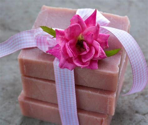 Always, wear protective gloves, clothing, goggles, shoes, etc. Old-Fashioned Rose Soap Recipe - Lovely Greens