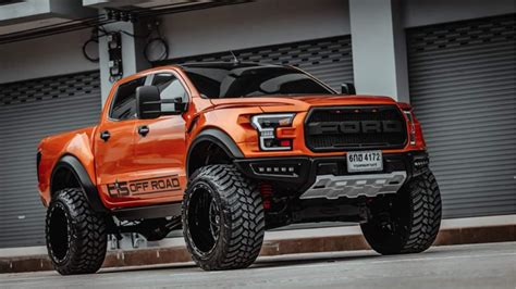 It's clear after our test. Ford Lobo Raptor replicas desde Tailandia