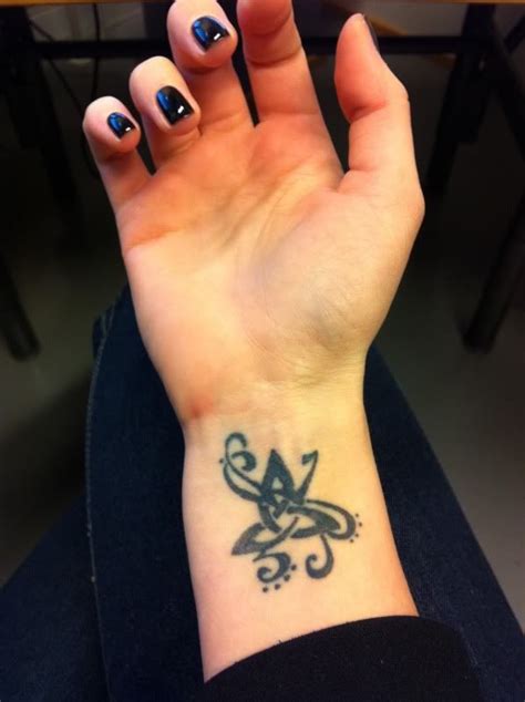 Meaningful Tattoos Ideas Celtic Knot Tattoos For Women