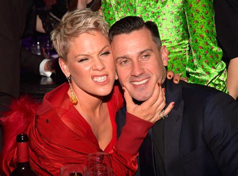 Pinks Birthday Tribute To Husband Carey Hart Proves Love Is Real