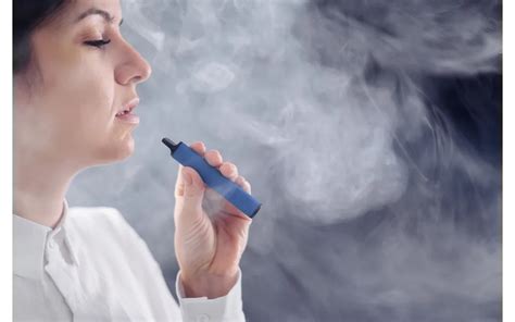 can vaping cause gum disease and other oral health issues
