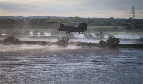 Uk Weather Latest Hundreds Of Homes Evacuated And Raf Drafted In After Major Flooding In