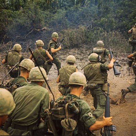 Lista 91 Foto Fotos De Guerra De Vietnam Mirada Tensa