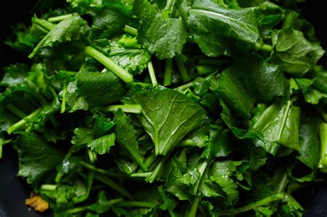 Quick And Easy Mustard Greens Recipe Mustard Greens Recipe Southern