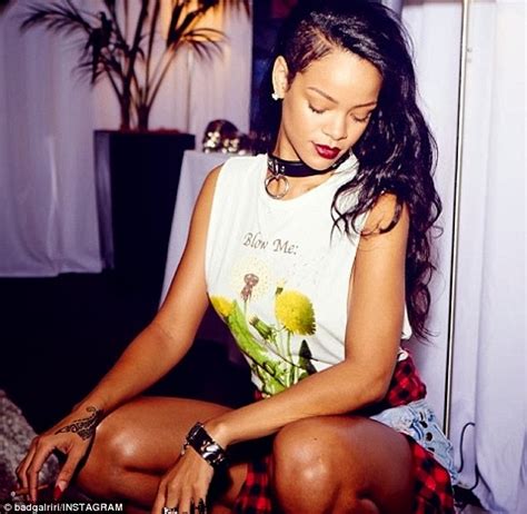 Rihanna Shows Off Her Incredible Bikini Body On Beachside Photoshoot