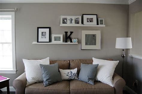 30 Decorating Ideas For Blank Wall Behind Couch House And Home Wall