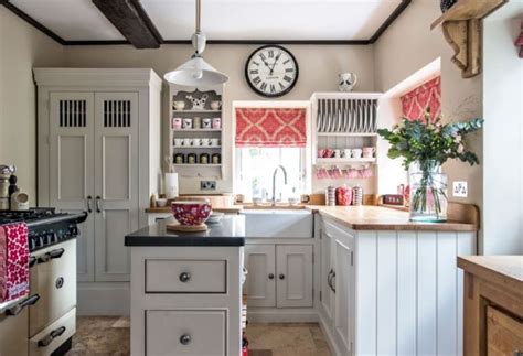 En angleterre un cottage vraiment cosy maison creative. décoration de style anglais et cuisine rustique vintage ...