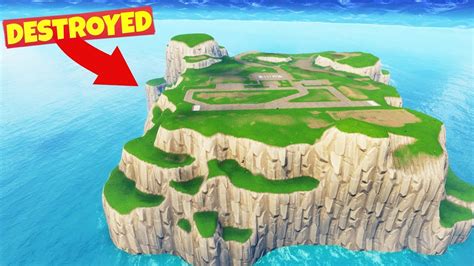 We Destroyed Spawn Island In Fortnite Battle Royale Youtube