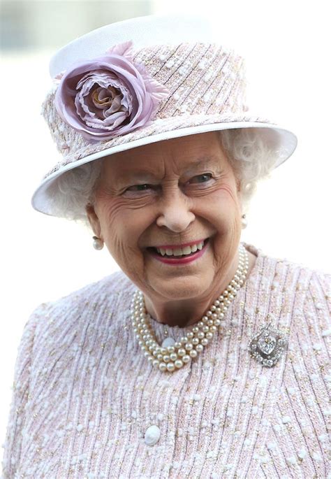 An Interactive Look Back At Queen Elizabeth Iis Most Fabulous Hats