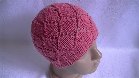 Вязание шапки ажурным узором на круговых спицах.Knitting hats openwork pattern on circular ...