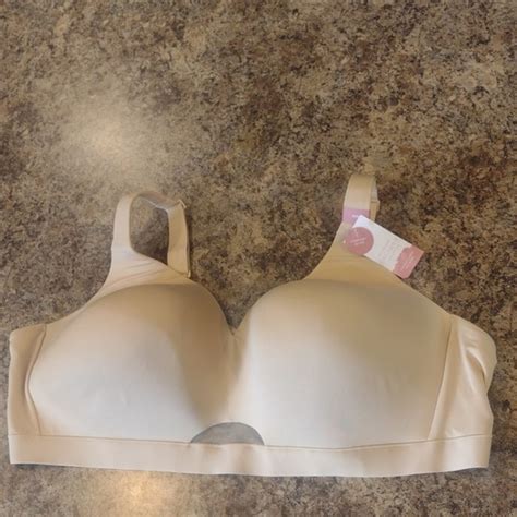 Cacique Intimates And Sleepwear Nwt Cacique Lightly Lined No Wire Nude Bra Size 52d Poshmark