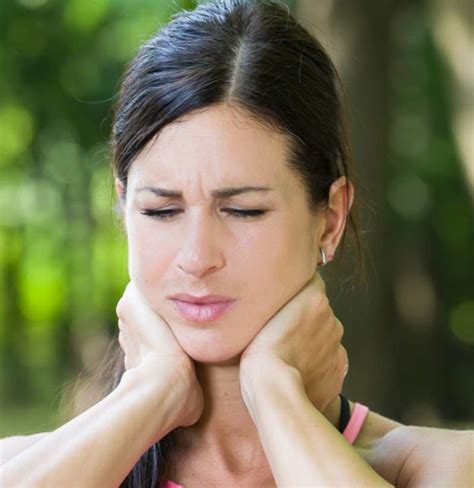Neck Spasms Causes Treatment Exercises And Home Remedies