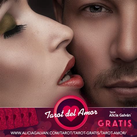 A Man And Woman Kissing Each Other With The Caption Tarot Del Amo Gratis