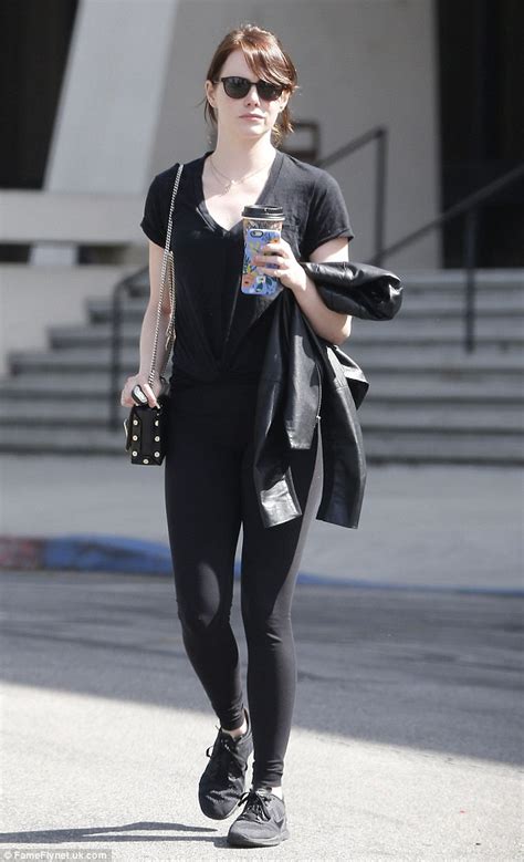 The camel toe bump (real name: Oh My Goodness: Emma Stone in a Skintight Yoga Pants in ...