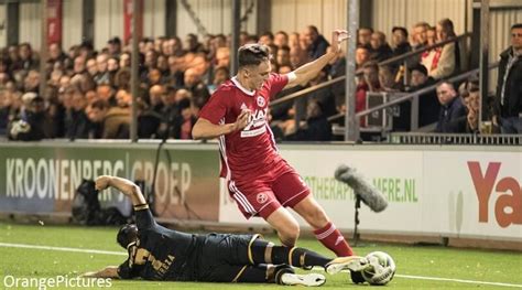 Apollo hotel almere city centre features modern architecture in the heart of almere, directly next to the city theatre. AZ maatje te groot voor Almere City - Voetbal247.nl