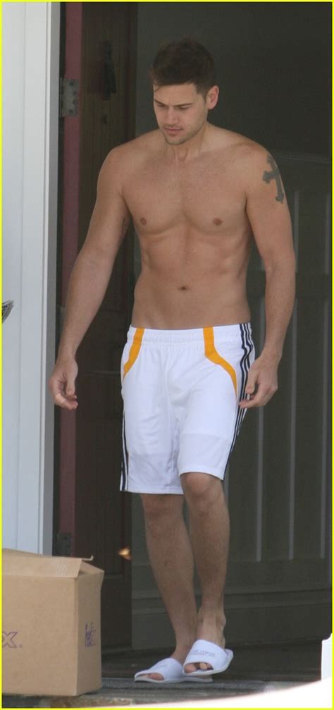 Nick Zano Is Shirtless Photo Pictures Just Jared