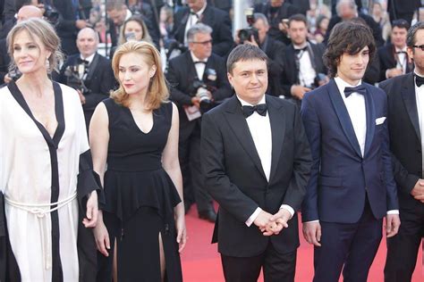 Cannes Film Festival Romanian Cristian Mungiu Gets Best Director Award Romania Insider