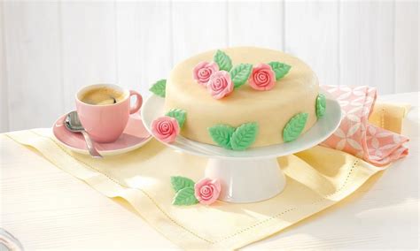Maybe you would like to learn more about one of these? Schoko-Marzipan-Torte | Rezept | Marzipantorte, Marzipan ...