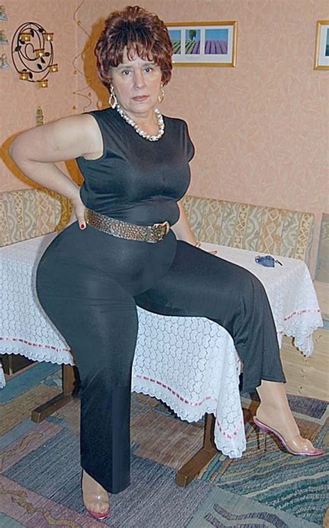 Tight Trousers In 2022 Fashion Curvy Style