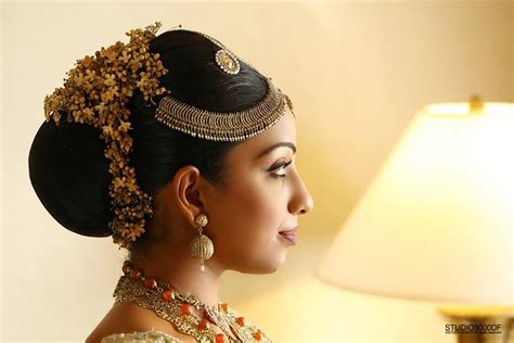 Pin By Yashodara R On Kandyan Brides Low Bun Hairstyles Gorgeous