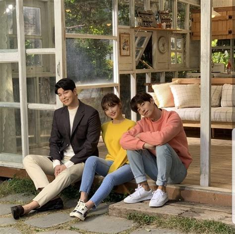 공동판매구역근거리 명중 +1 리즈 + 백작 안토리오 + 사단장 하퍼. '일뜨청' 윤균상 김유정 송재림 포스터 촬영현장 : 네모판