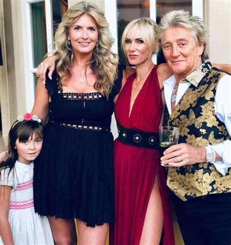Rod Stewart Celebrates With Wife Penny Lancaster Rachel Hunter And Two More Exes Celebrity