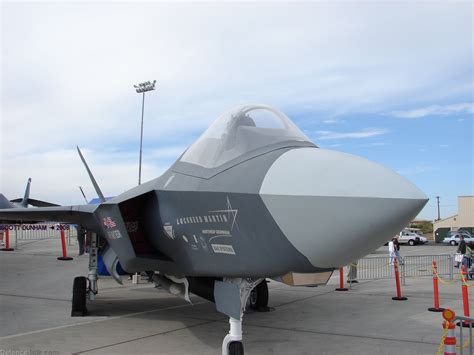 The 5th generation combat aircraft is designed to perform ground attack, aerial reconnaissance, and air defense missions. USAF F-35 Lightning II Joint Strike Fighter | DefenceTalk ...