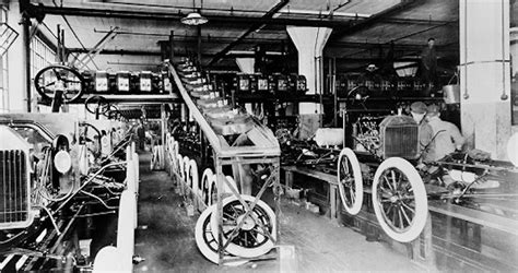 Henry ford wanted the model t to be affordable, simple to operate, and durable. Henry Ford Introduced the Assembly Line Exactly 103 Years ...