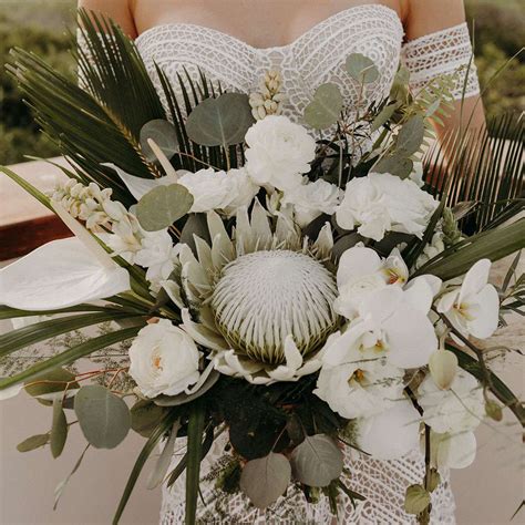 Orchid Bouquet Ideas For Brides And Bridesmaids