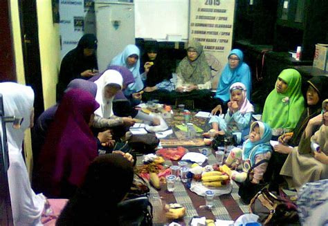 Pilih satu link dari 15 daftar dibawah untuk streaming video klip mp4 di metro musik, detail. Ubi dan Jagung Rebus Jadi Camilan Rapat Bidang Perempuan PKS