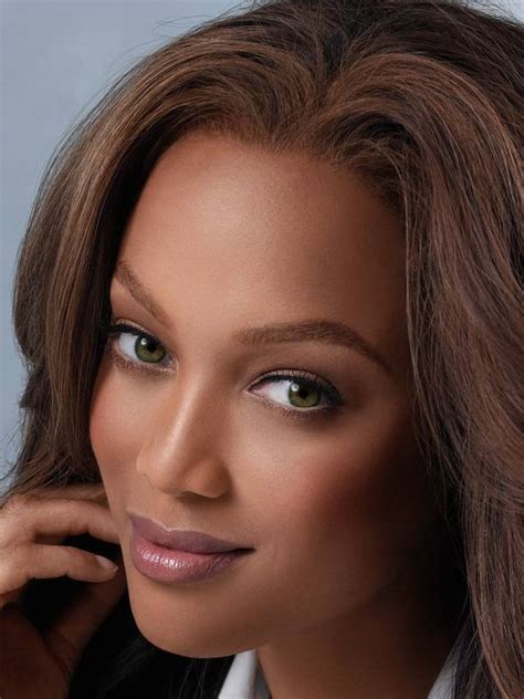 Tyra banks, in full tyra lynne banks, (born december 4, 1973, inglewood, california, u.s.), american fashion model and television personality best known as a face of the cosmetics company covergirl. Tyra Banks Hairstyle Trends: Tyra Banks Biography