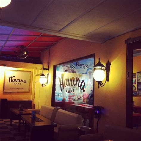 A hely jobb megismerése kafe potret medan baru, ügyeljen a közeli utcákra: 15+ Cafe di Medan yang Keren, Murah, Unik, Terkenal!