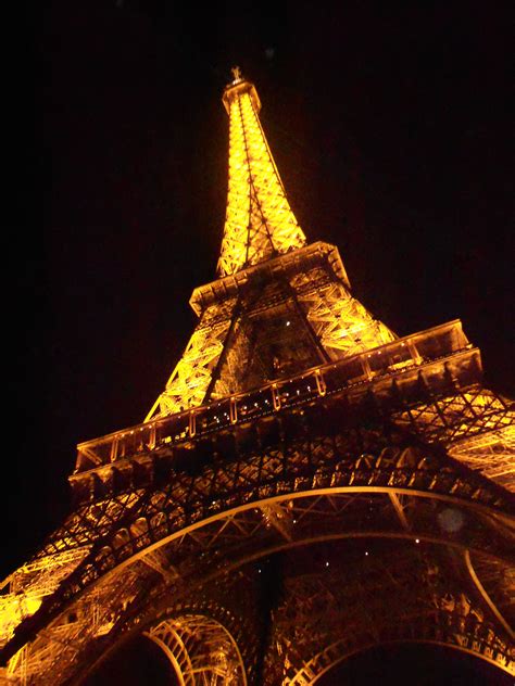 La Tour Deiffel Eiffel Tower At Night Eiffel Tower Tower