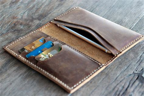 Custom Iphone 6 Leather Wallets For Men And Women With Personalization