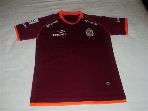 Uni�n la calera gole� a deportes la serena y acort� distancia con el l�der. Deportes La Serena Home Camiseta de Fútbol 2012.