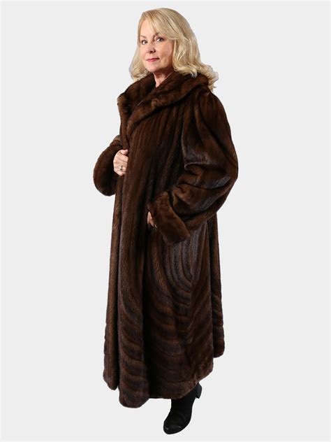 Womens Plus Size Demi Buff Female Mink Fur Directional Coat Estate Furs
