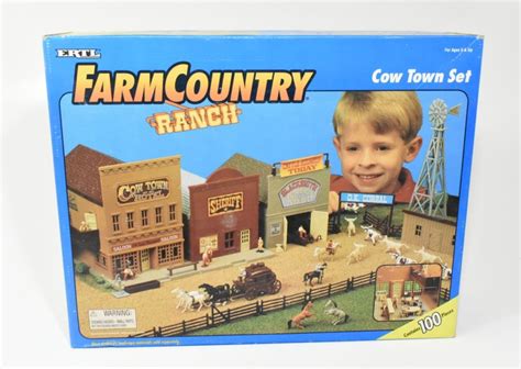 164 Farm Country Ranch Cow Town Playset With Longhorn Cattle Daltons