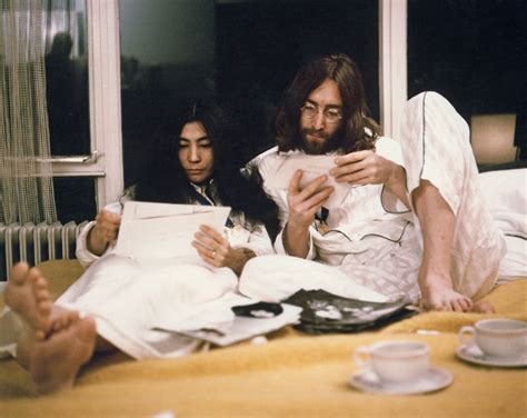 Um Olhar De Volta Para A HistÓria De Amor Infame De John Lennon E Yoko Ono